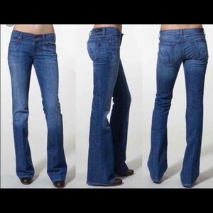 Citizens of Humanity Ingrid low waist flare distressed medium rinse jeans. 27.